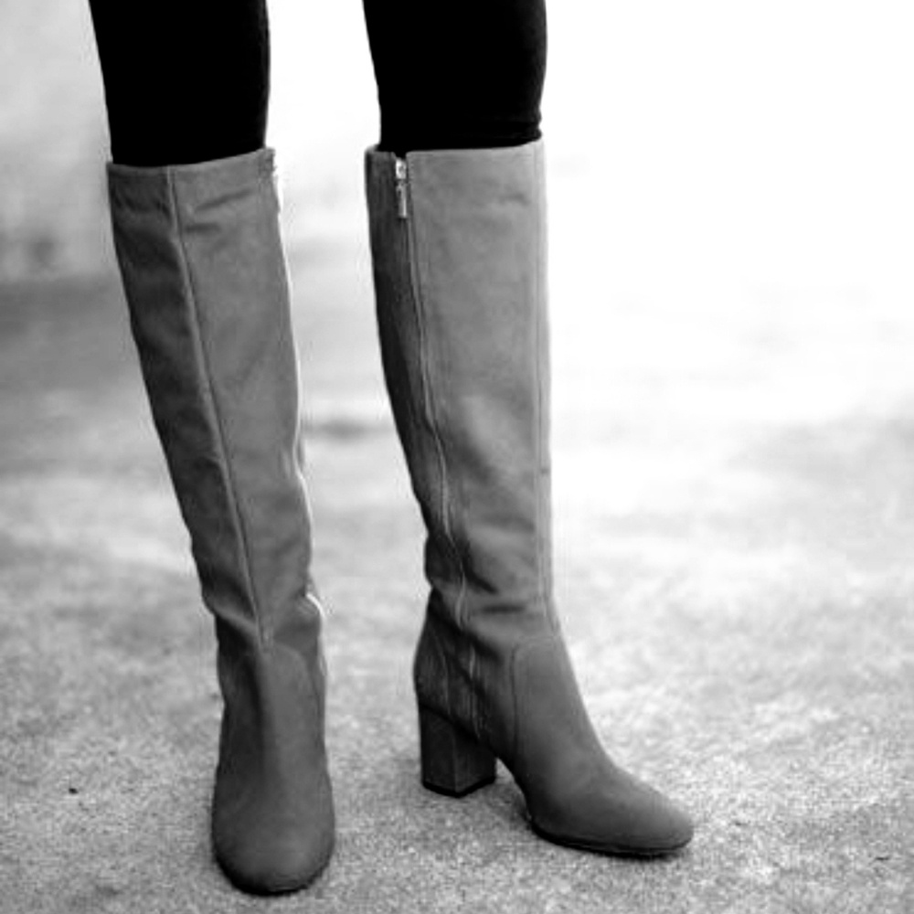 Sexy Chic SCHUTZ Black Suede Boots - Picture 11 of 15